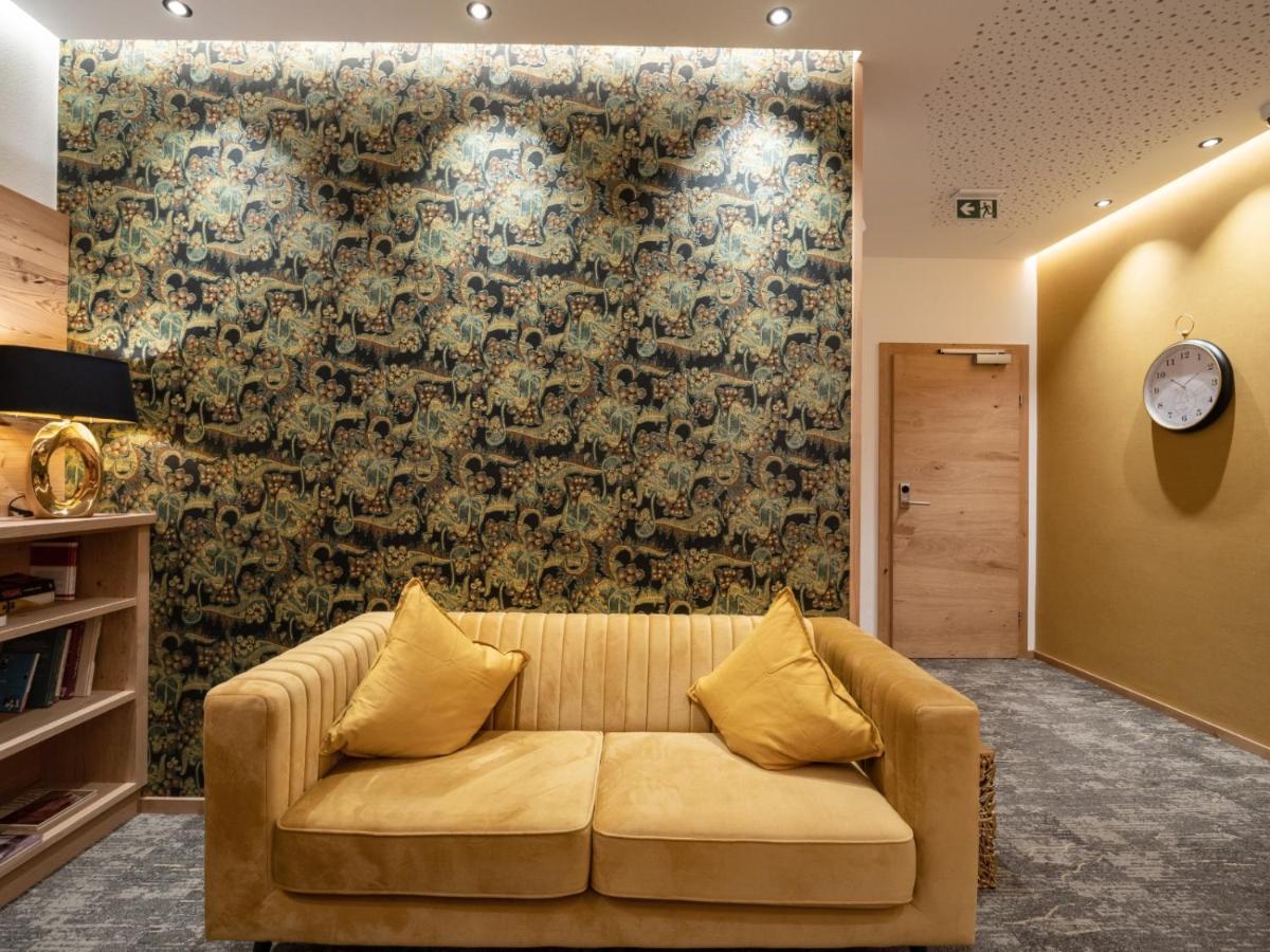Alma Appartements Mayrhofen Eksteriør bilde